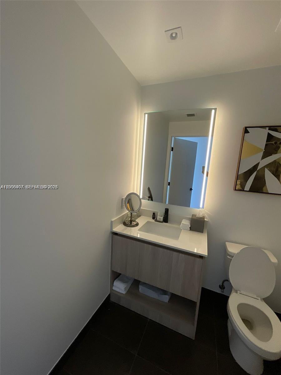 398 NE 5th St #2515, Miami FL 33132