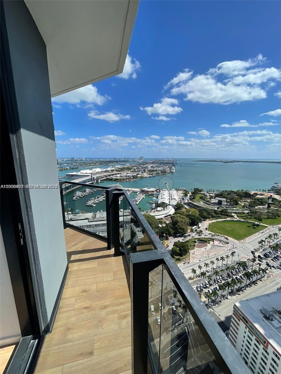 398 NE 5th St #2515, Miami FL 33132