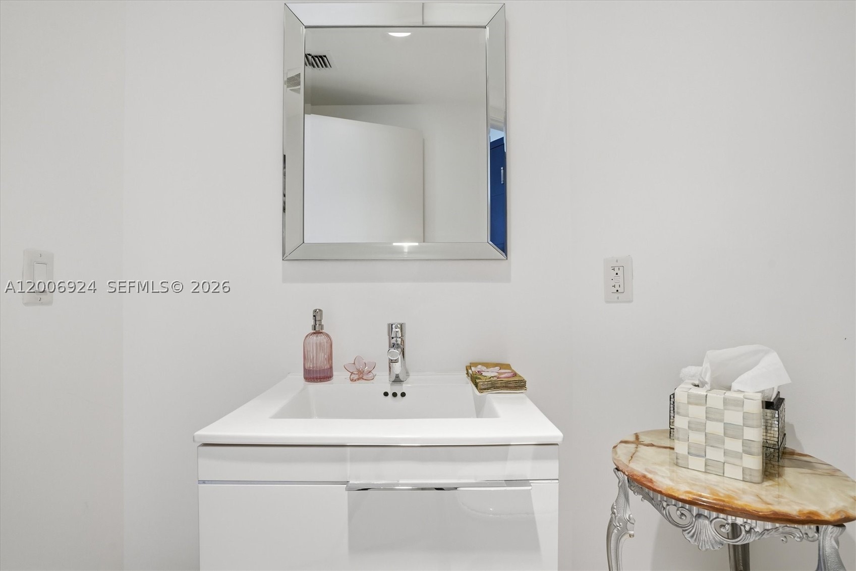17301 Biscayne Blvd #1905, North Miami Beach FL 33160