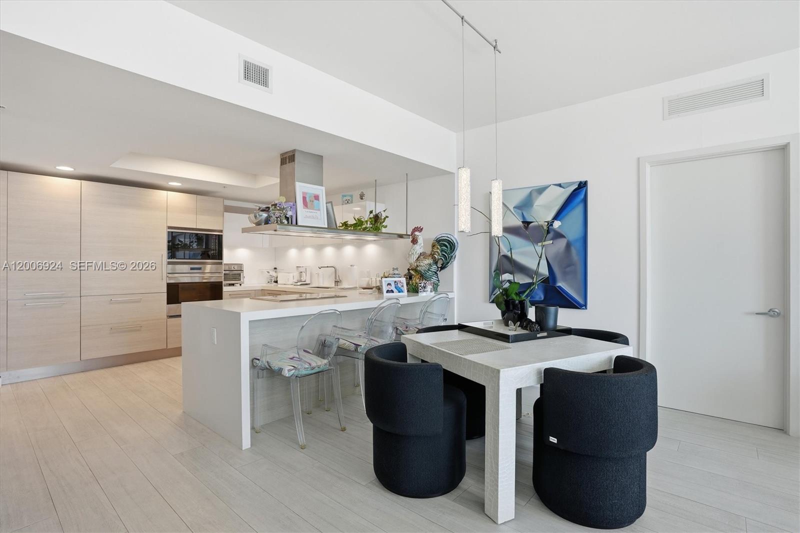 17301 Biscayne Blvd #1905, North Miami Beach FL 33160