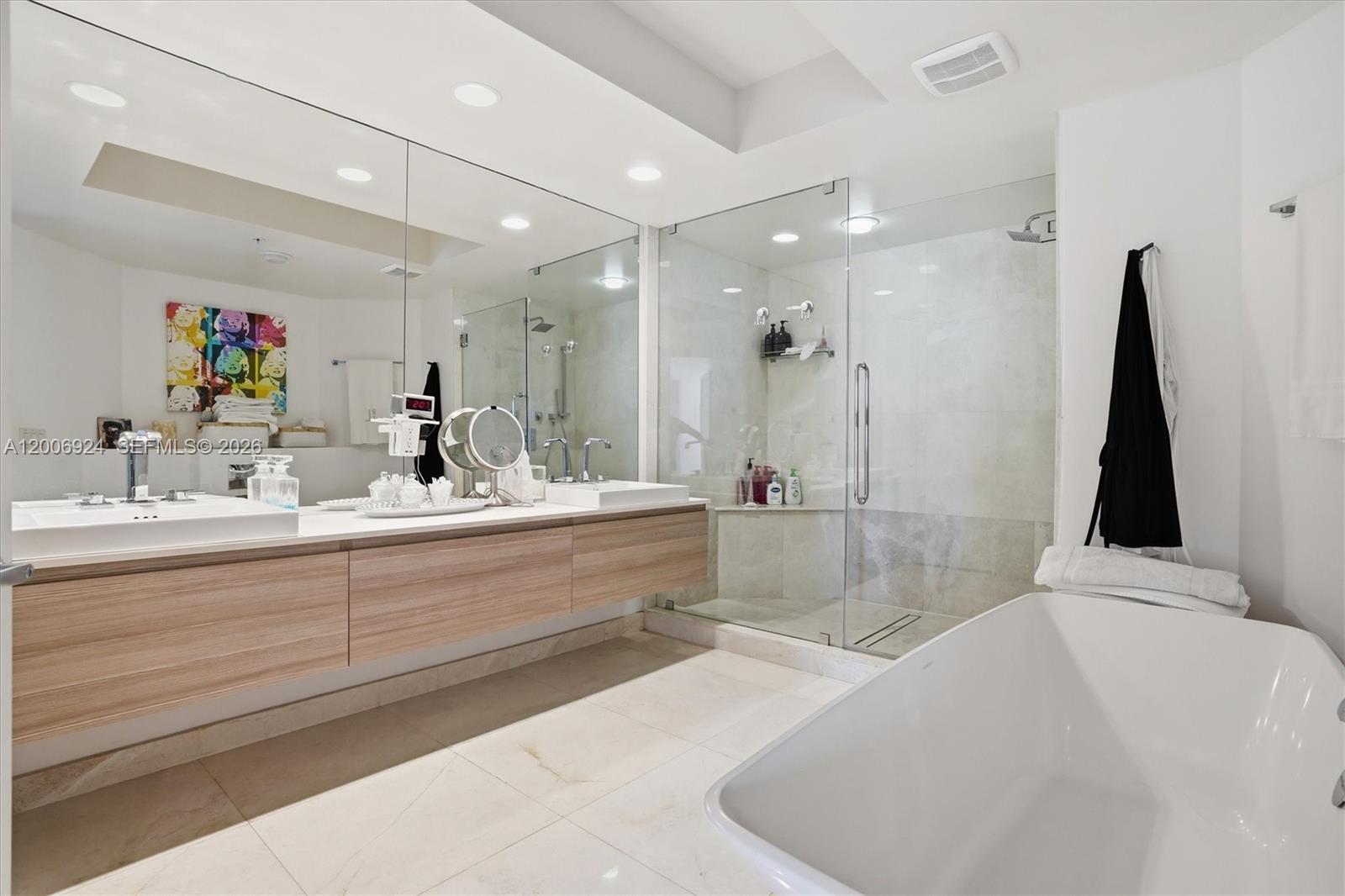 17301 Biscayne Blvd #1905, North Miami Beach FL 33160