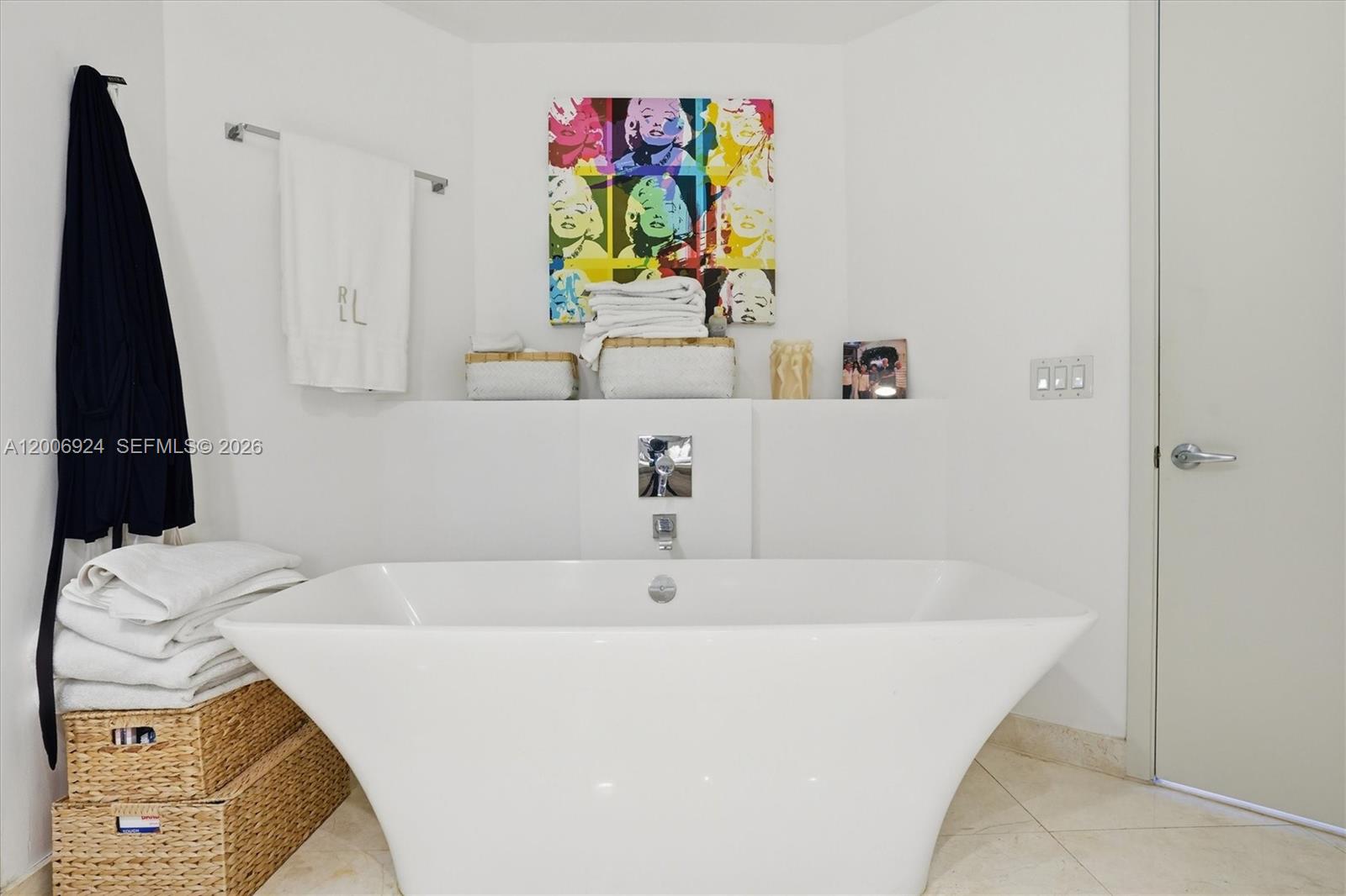 17301 Biscayne Blvd #1905, North Miami Beach FL 33160