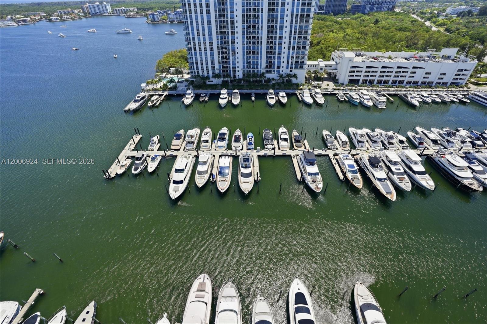 17301 Biscayne Blvd #1905, North Miami Beach FL 33160