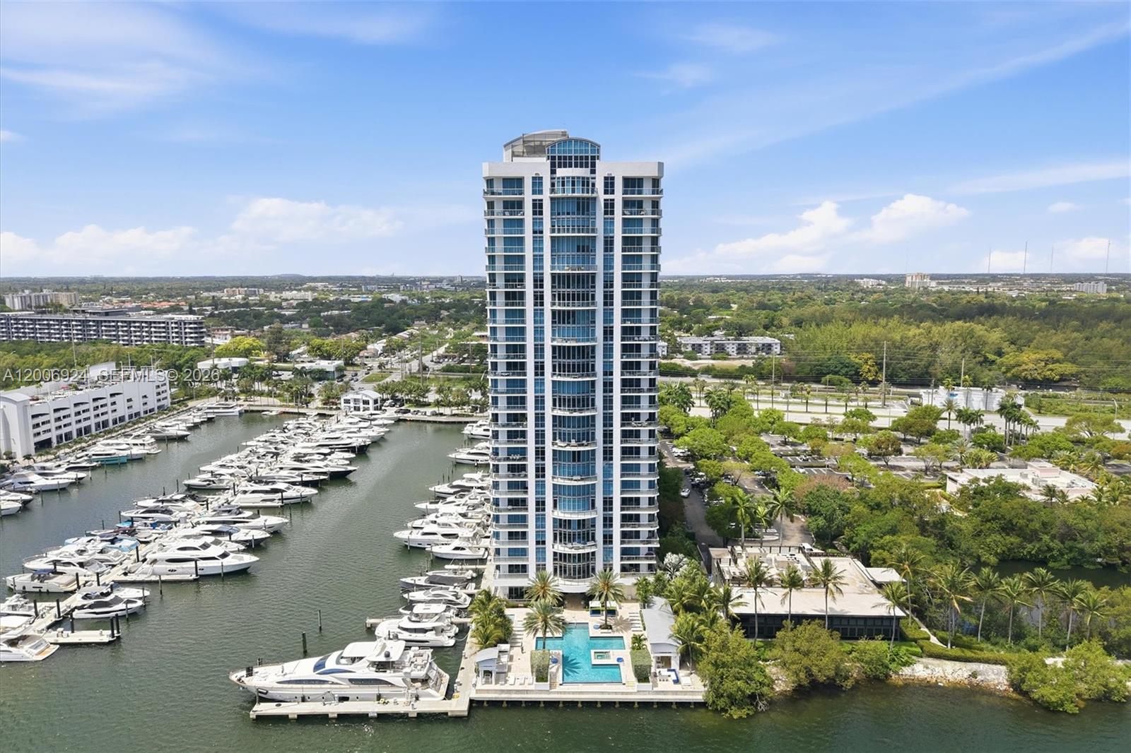 17301 Biscayne Blvd #1905, North Miami Beach FL 33160