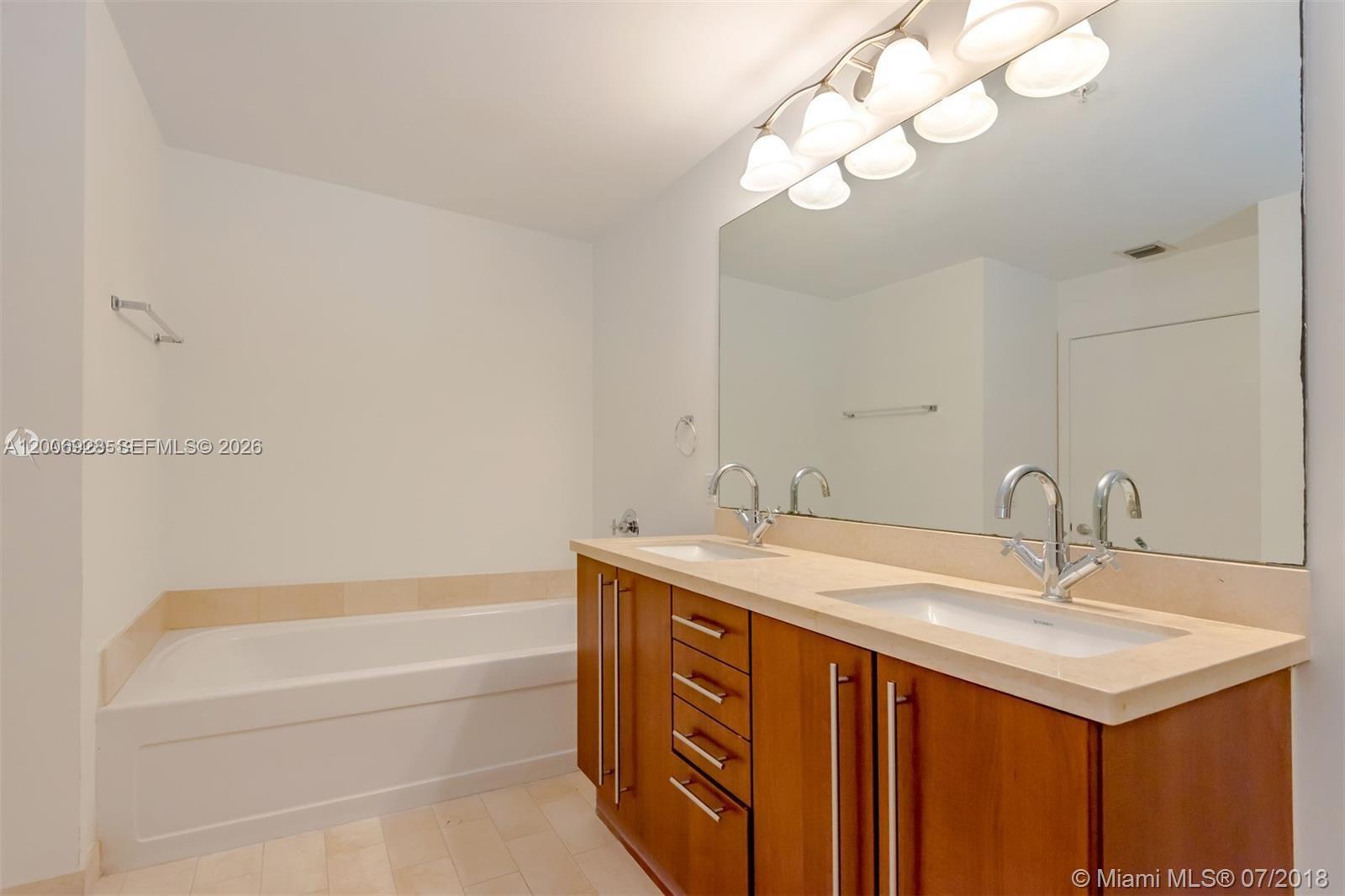 79 SW 12 St #1903, Miami FL 33130