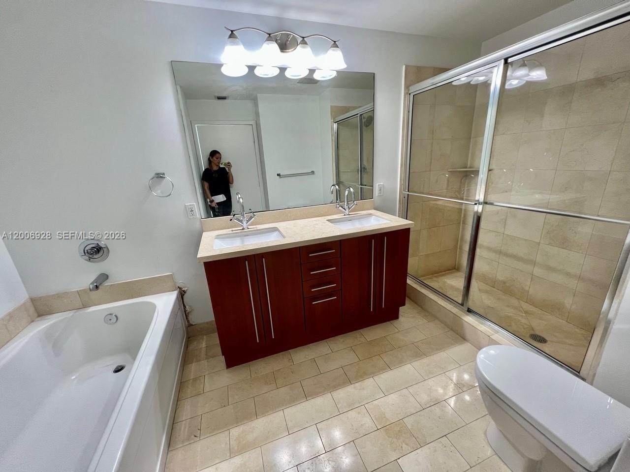 79 SW 12 St #1903, Miami FL 33130