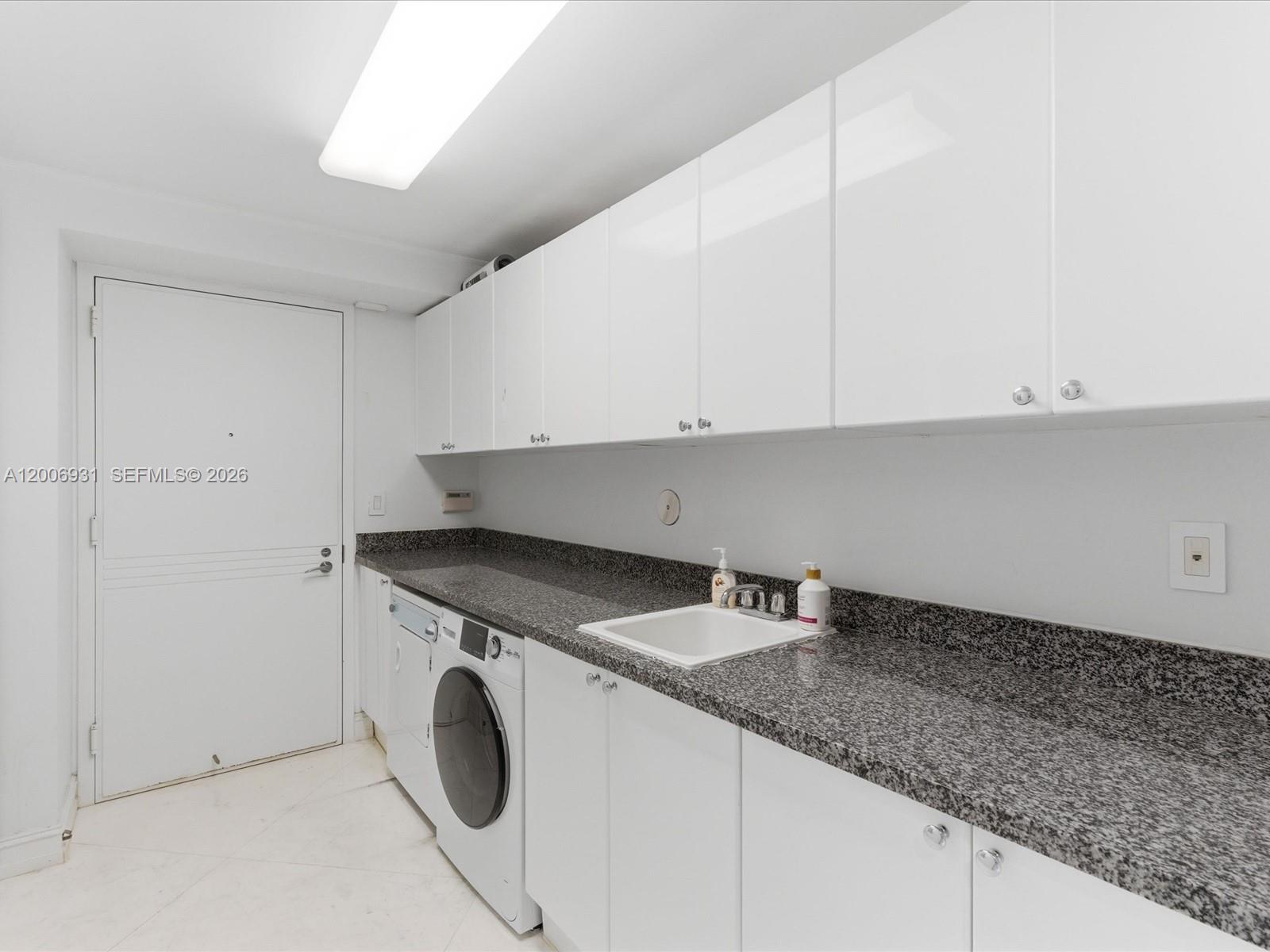 17875 Collins Ave #1501, Sunny Isles Beach FL 33160