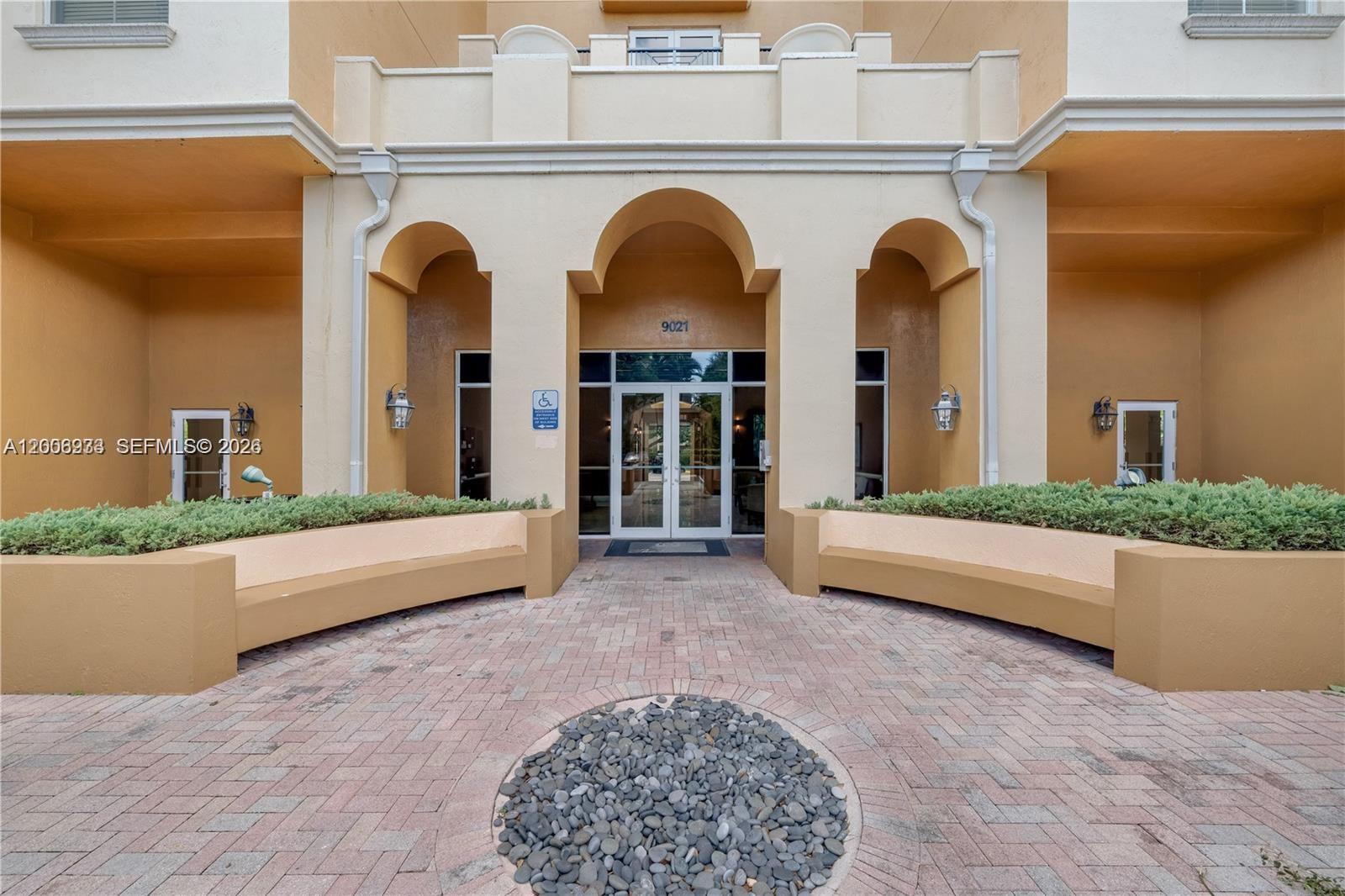 9021 SW 94th St #509, Miami FL 33176
