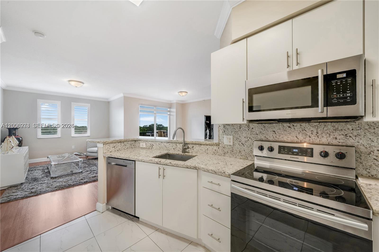 9021 SW 94th St #509, Miami FL 33176
