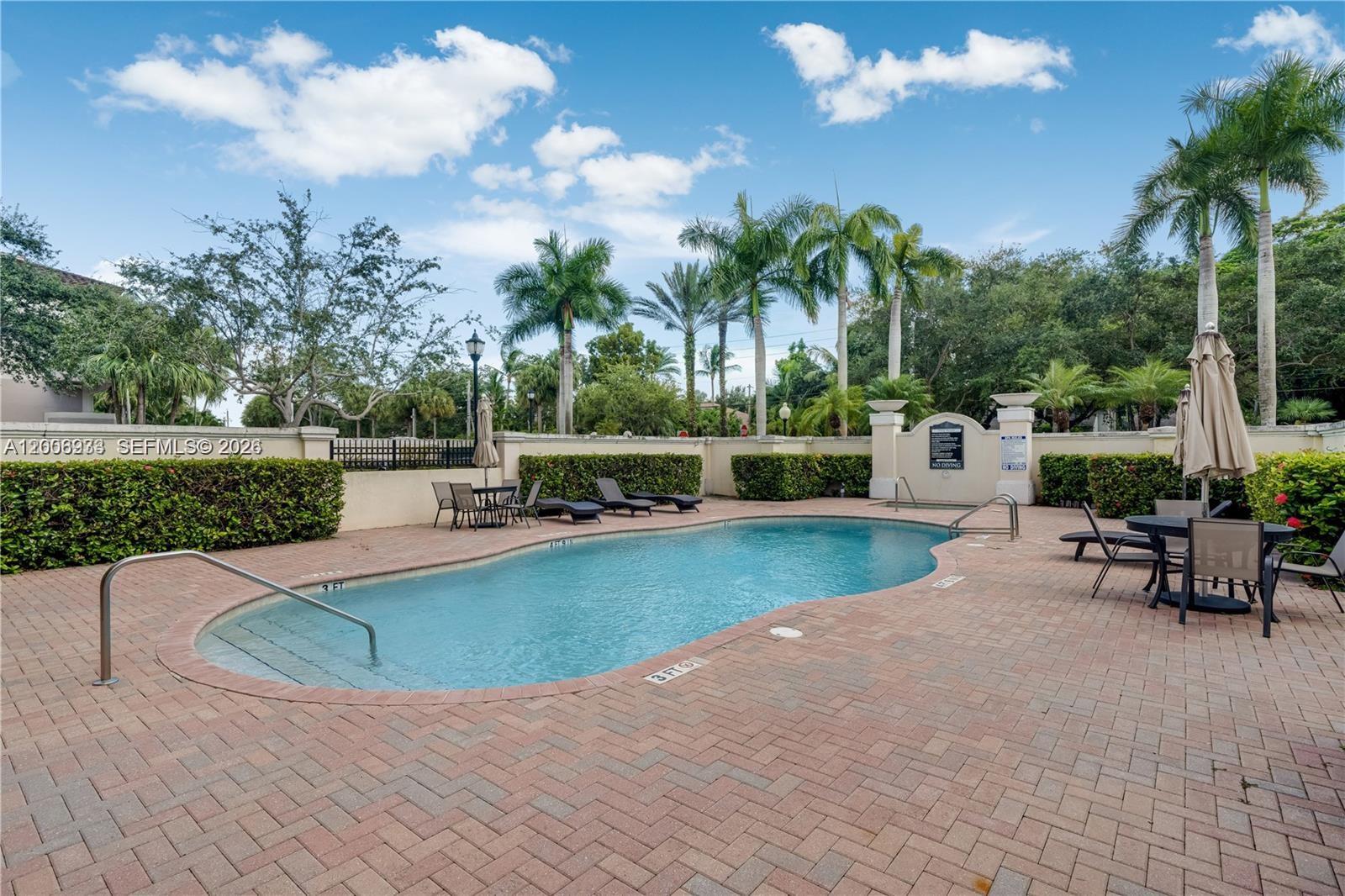 9021 SW 94th St #509, Miami FL 33176