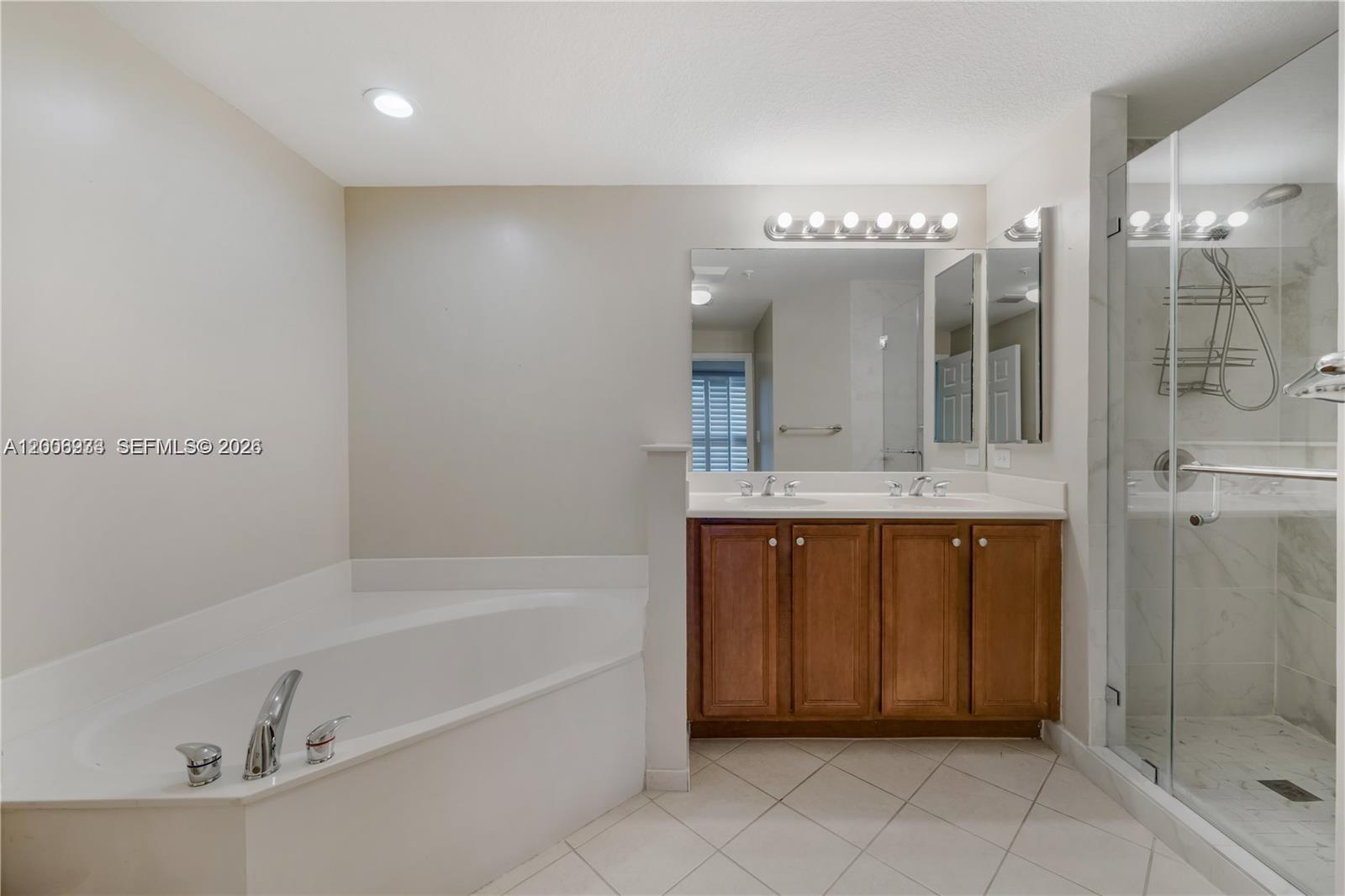 9021 SW 94th St #509, Miami FL 33176
