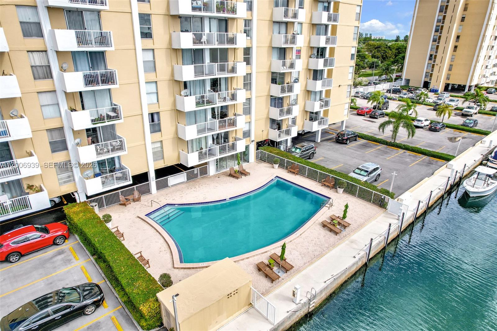 2000 NE 135th St #411, North Miami FL 33181