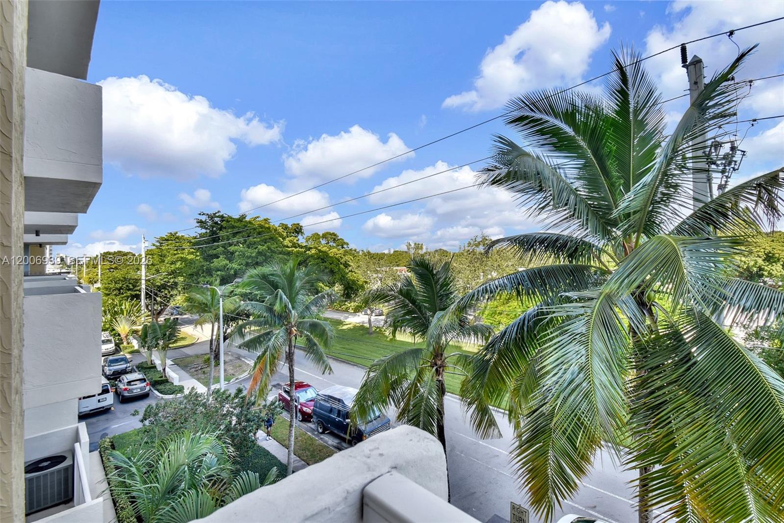 2000 NE 135th St #411, North Miami FL 33181