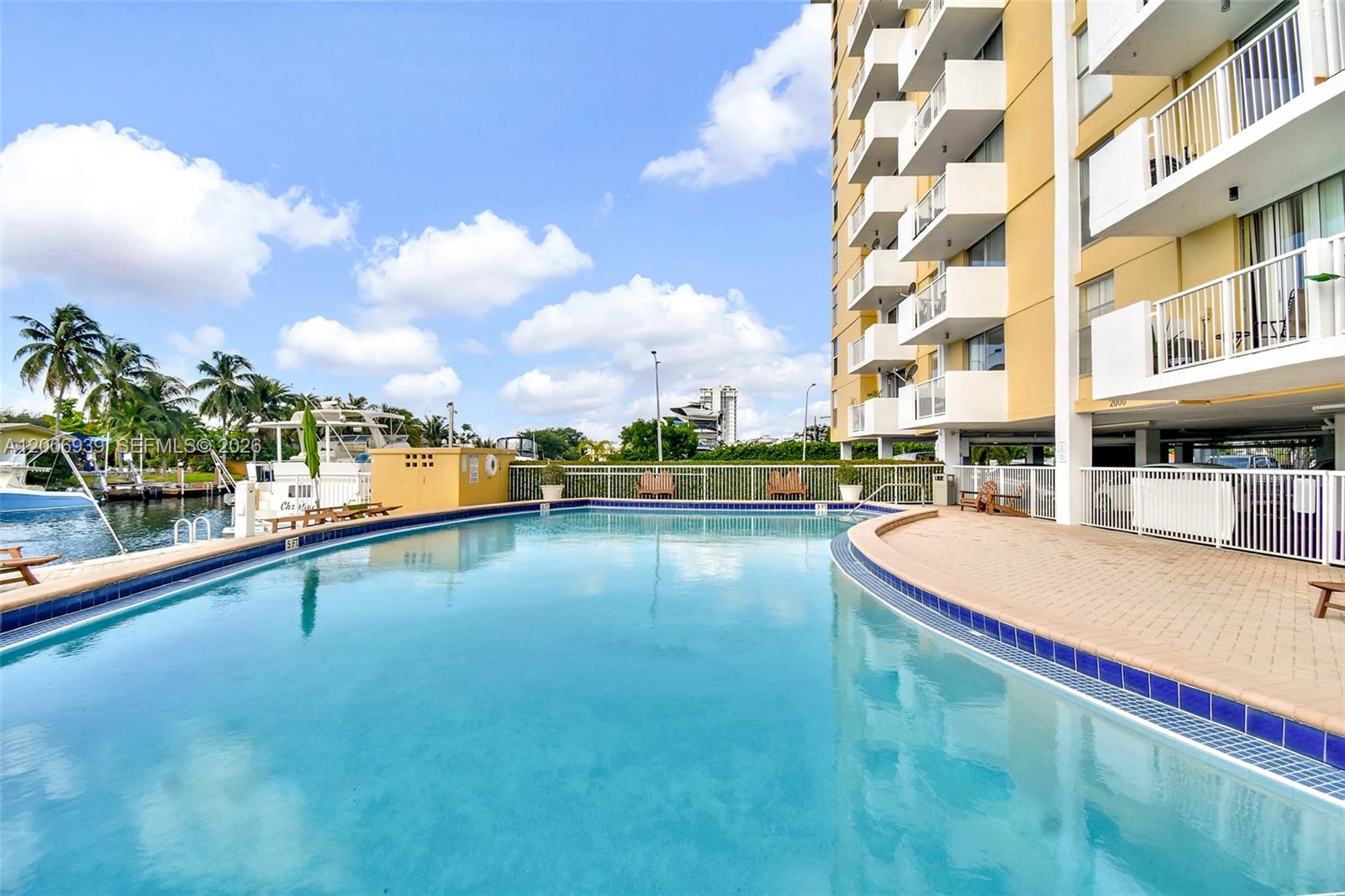 2000 NE 135th St #411, North Miami FL 33181