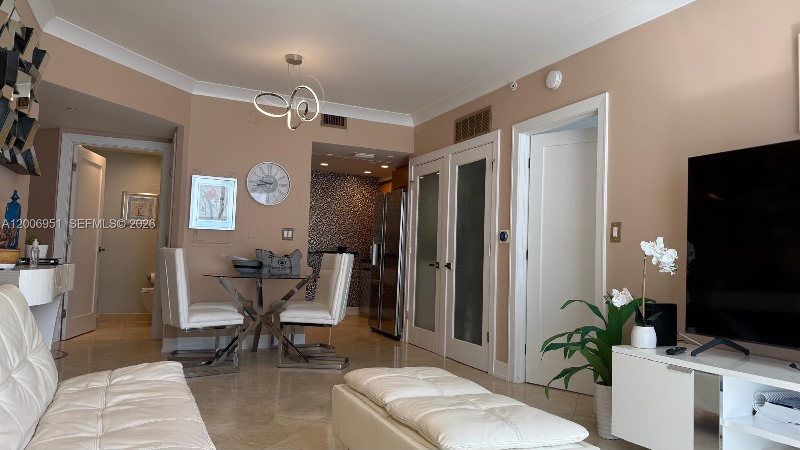 6365 Collins Ave #906, Miami Beach FL 33141