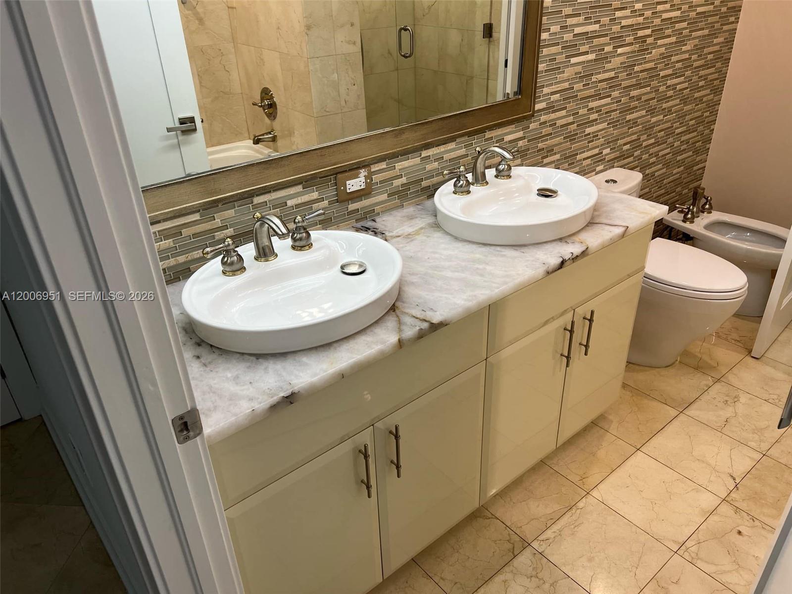6365 Collins Ave #906, Miami Beach FL 33141