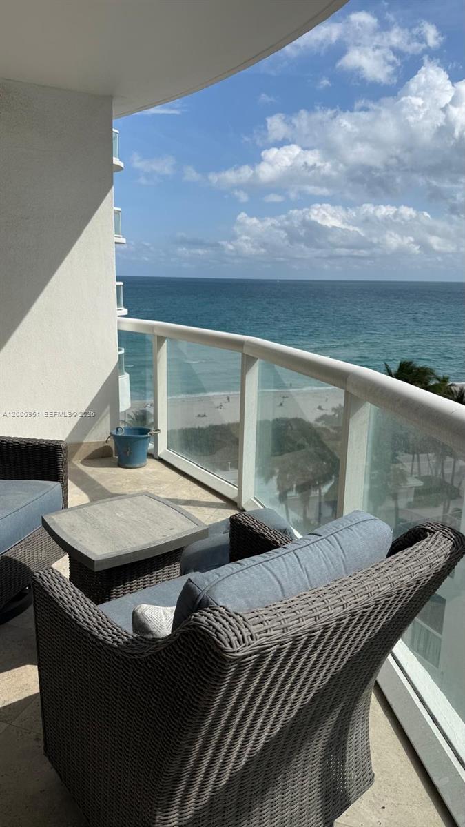 6365 Collins Ave #906, Miami Beach FL 33141