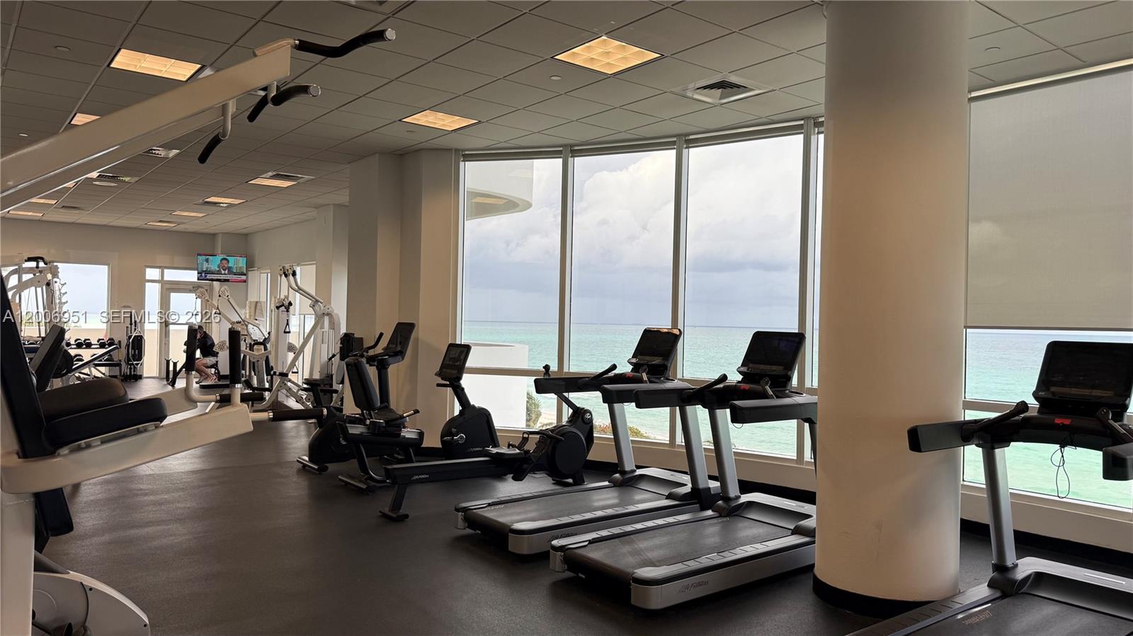 6365 Collins Ave #906, Miami Beach FL 33141