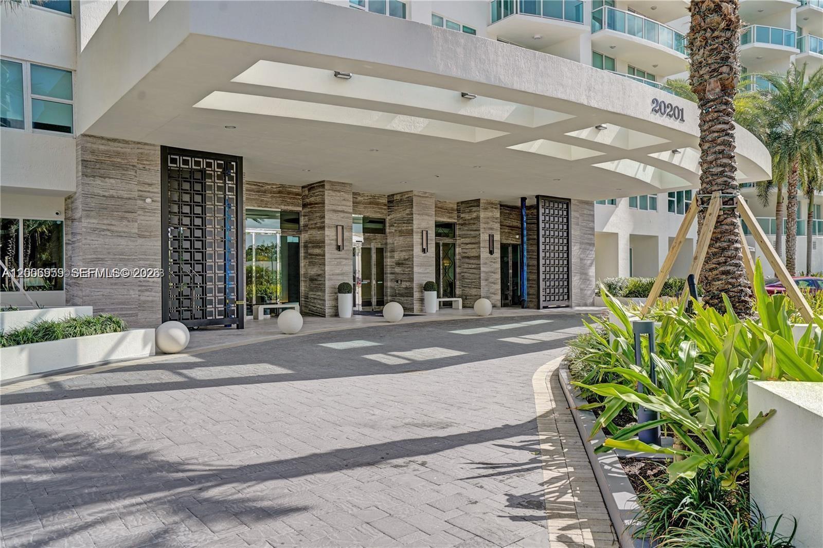 20201 E Country Club Dr #1006, Aventura FL 33180