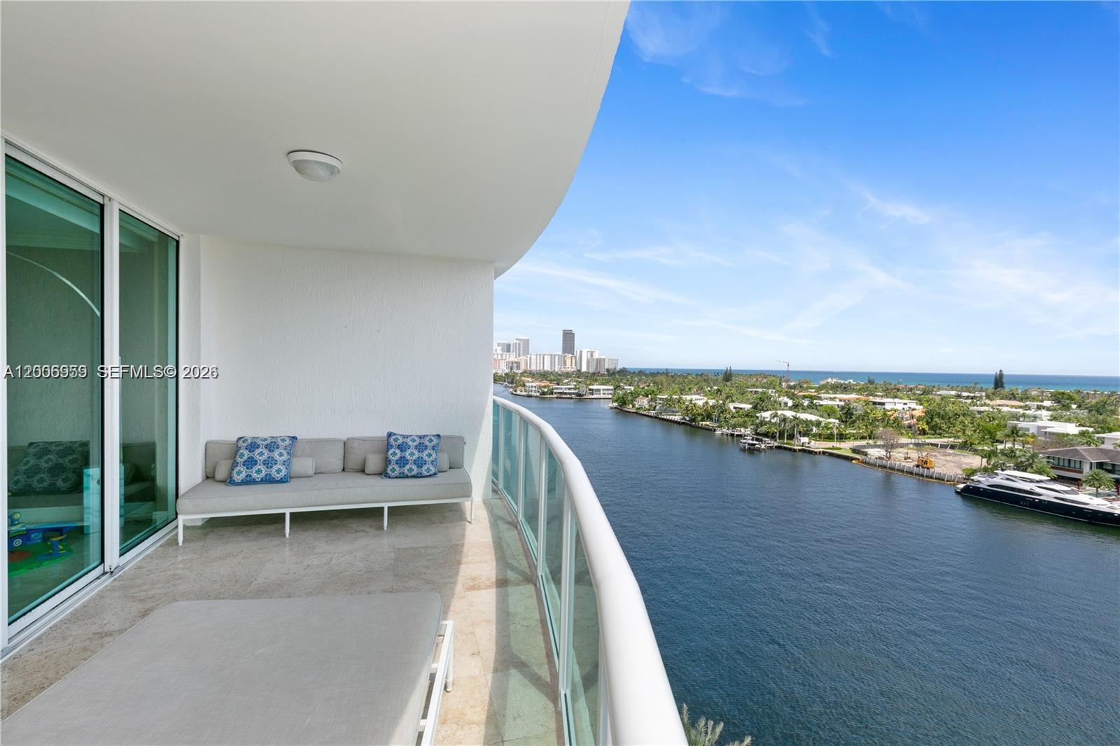 20201 E Country Club Dr #1006, Aventura FL 33180
