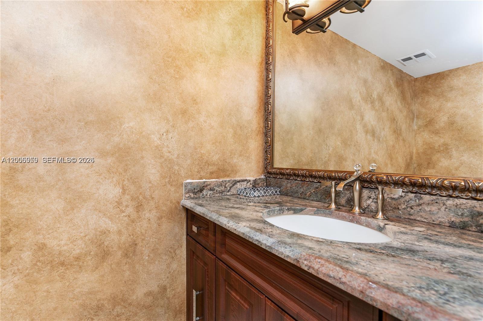 20201 E Country Club Dr #1006, Aventura FL 33180