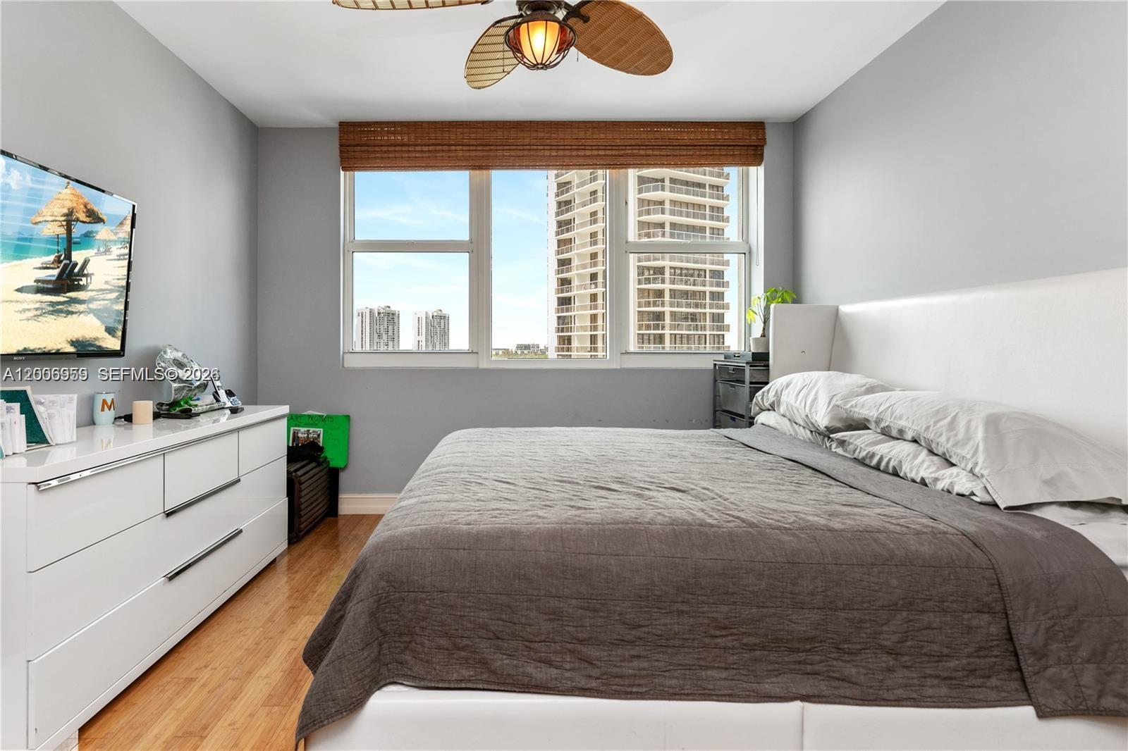20201 E Country Club Dr #1006, Aventura FL 33180