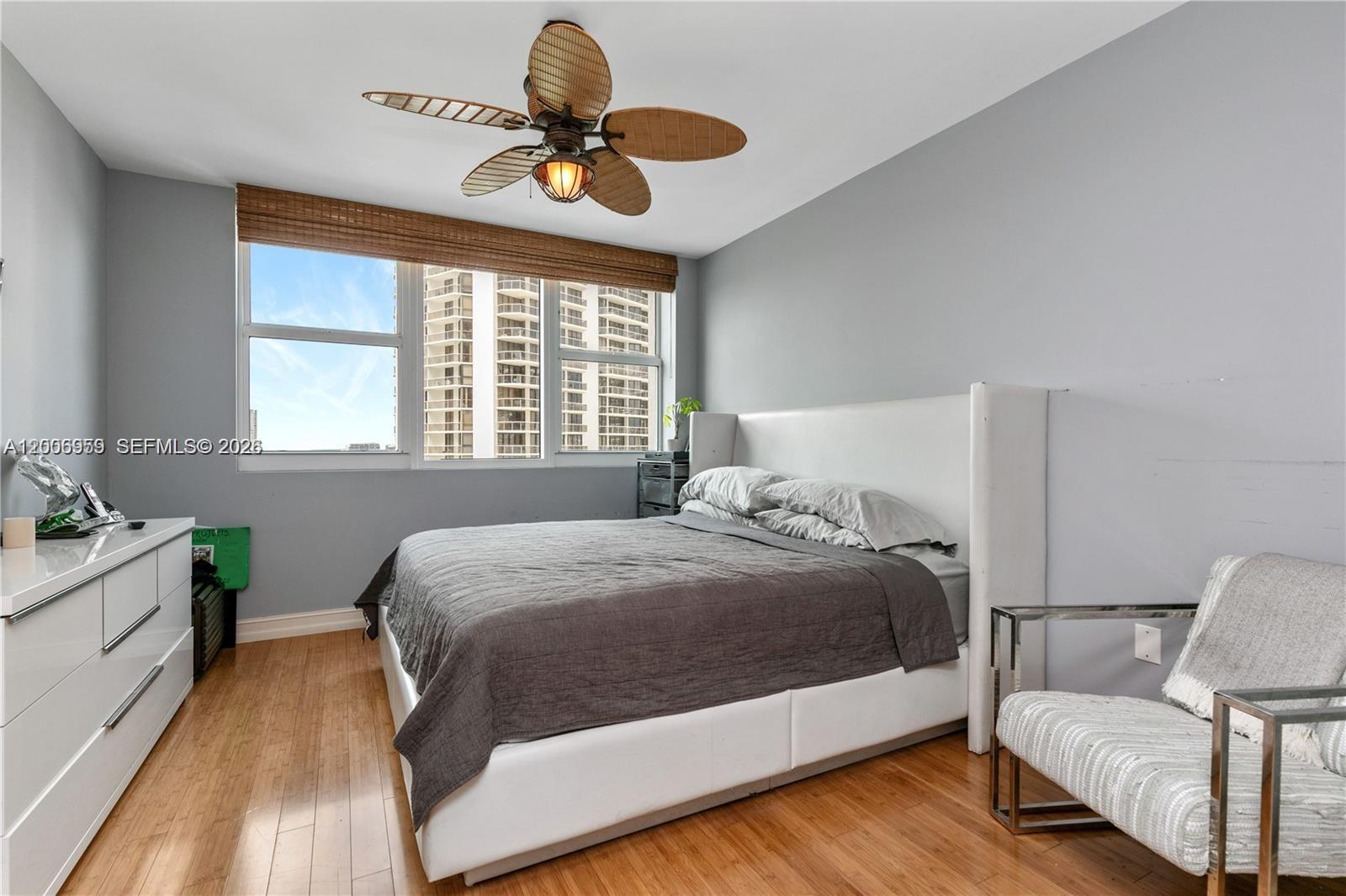 20201 E Country Club Dr #1006, Aventura FL 33180
