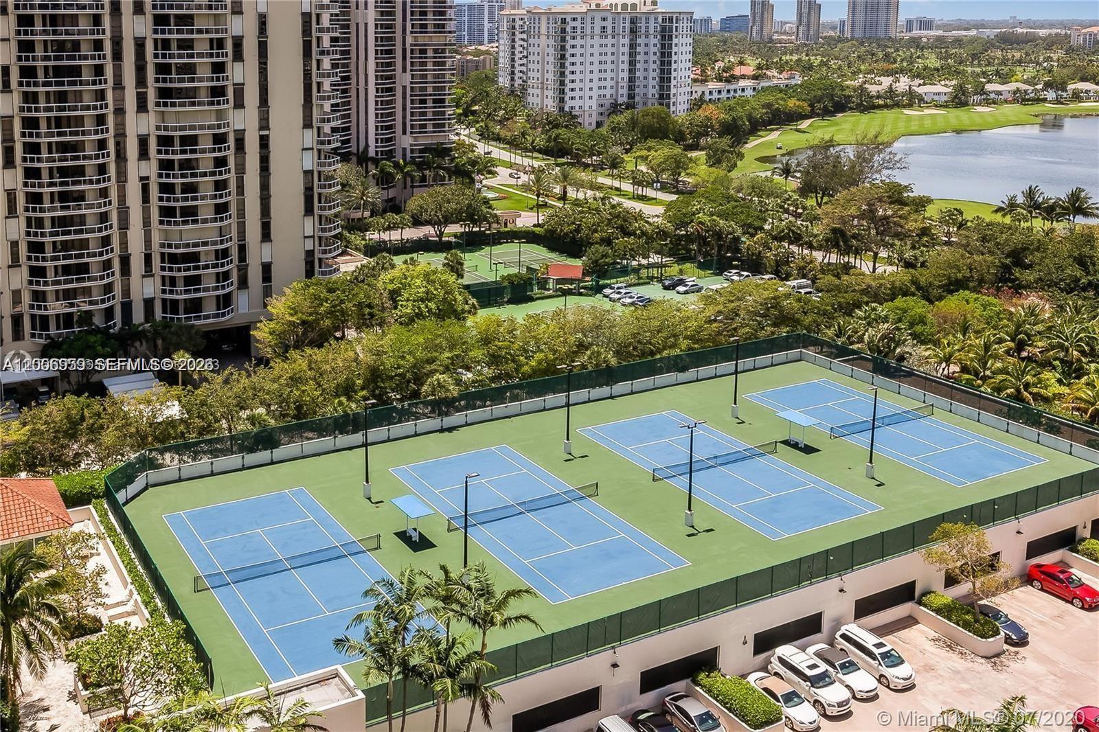 20201 E Country Club Dr #1006, Aventura FL 33180