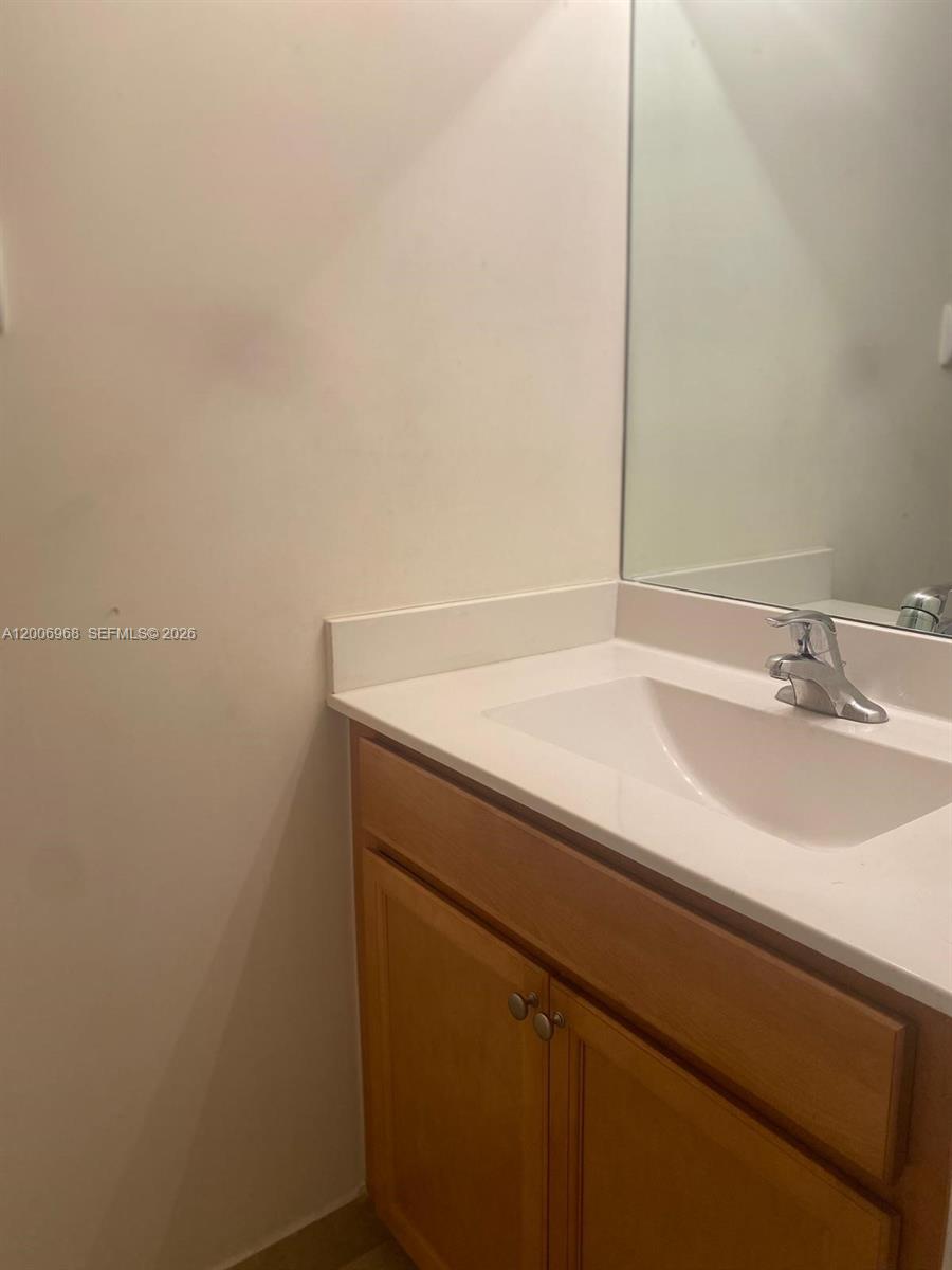 9228 W 33rd Way #9828, Hialeah FL 33018