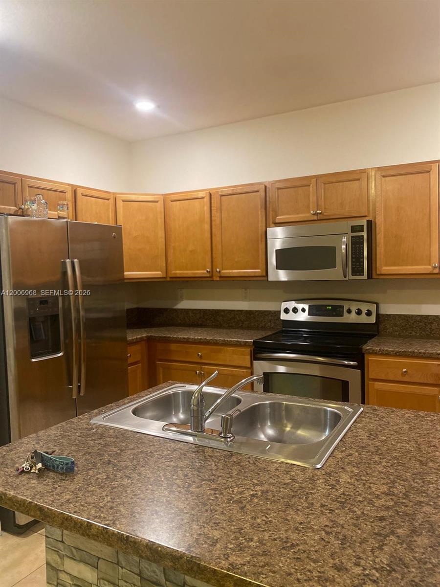 9228 W 33rd Way #9828, Hialeah FL 33018