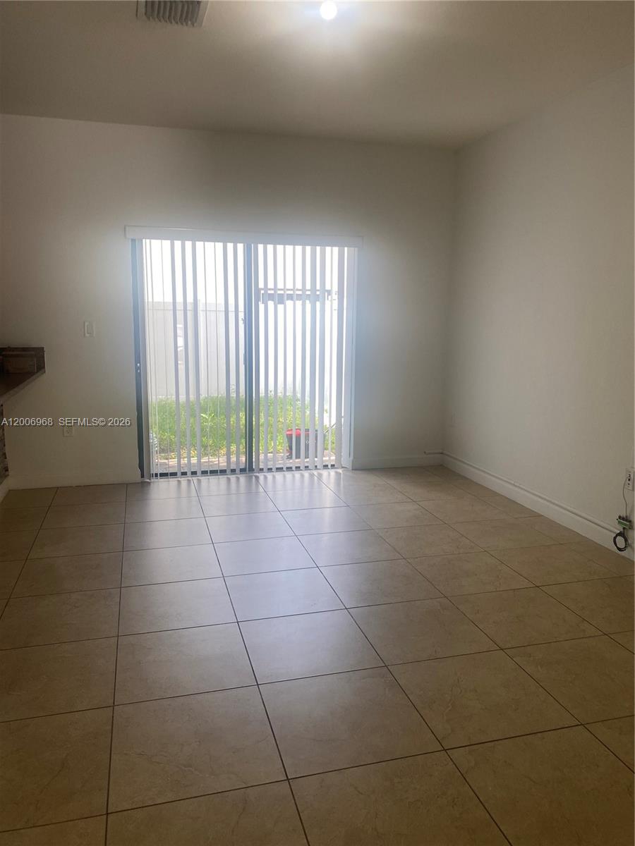 9228 W 33rd Way #9828, Hialeah FL 33018