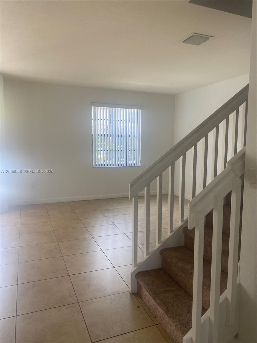 9228 W 33rd Way #9828, Hialeah FL 33018