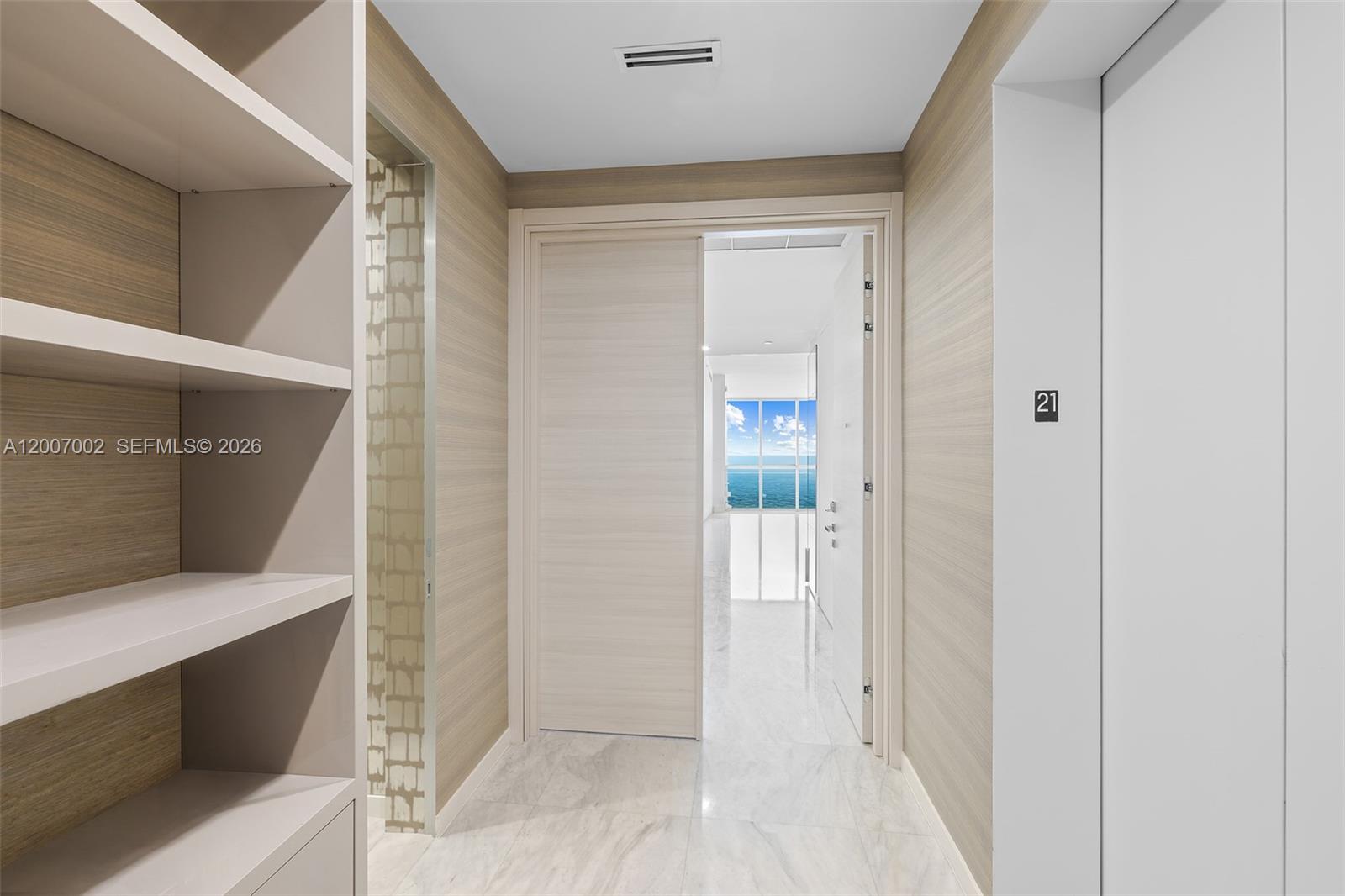100 S Pointe Dr #2107, Miami Beach FL 33139