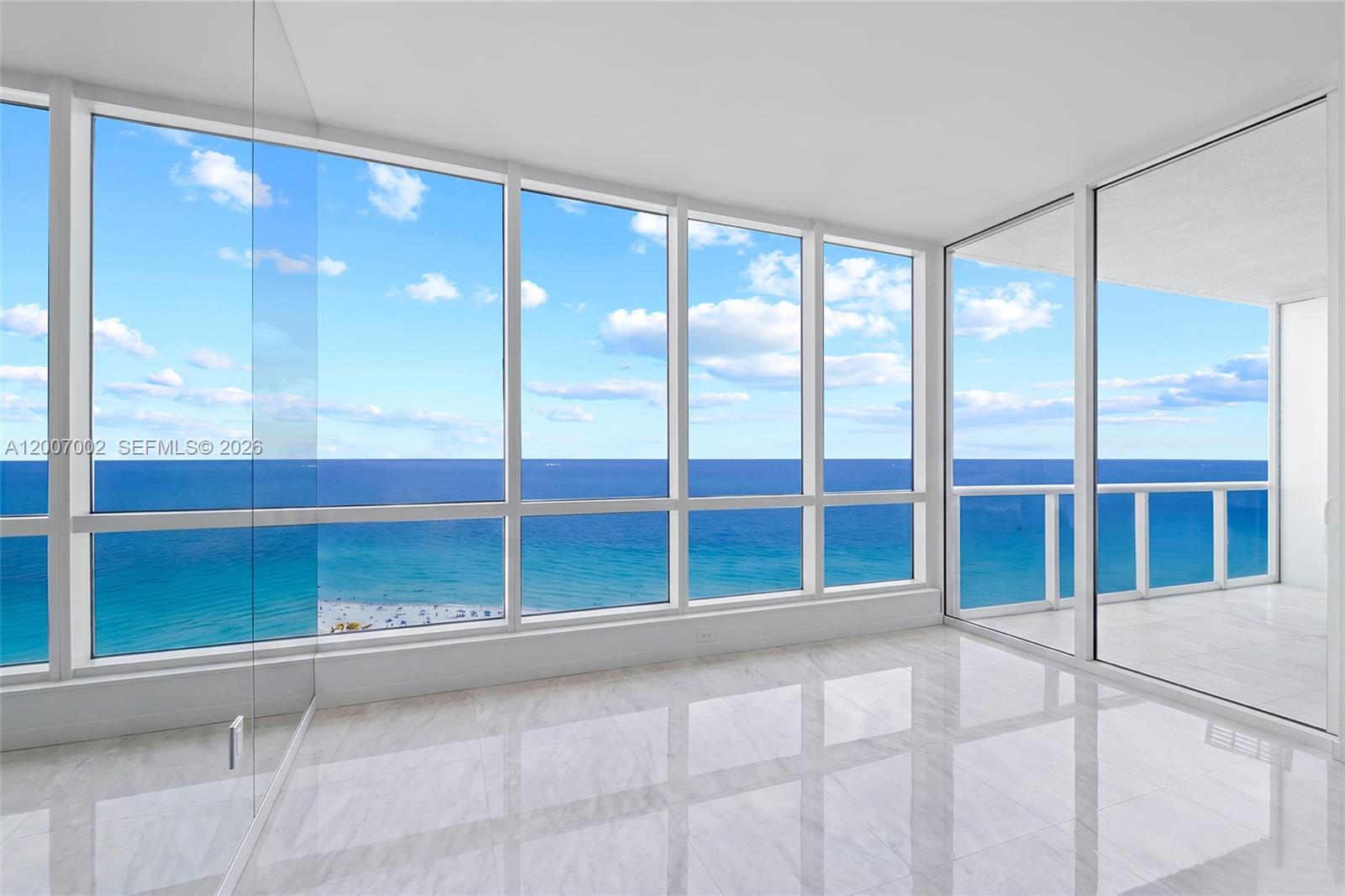 100 S Pointe Dr #2107, Miami Beach FL 33139