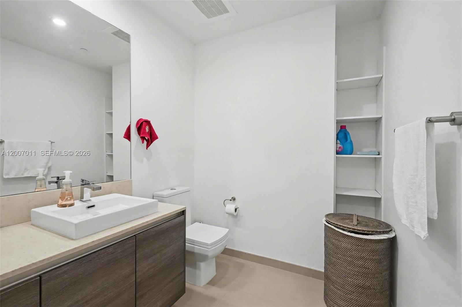 1080 Brickell Ave #209, Miami FL 33131