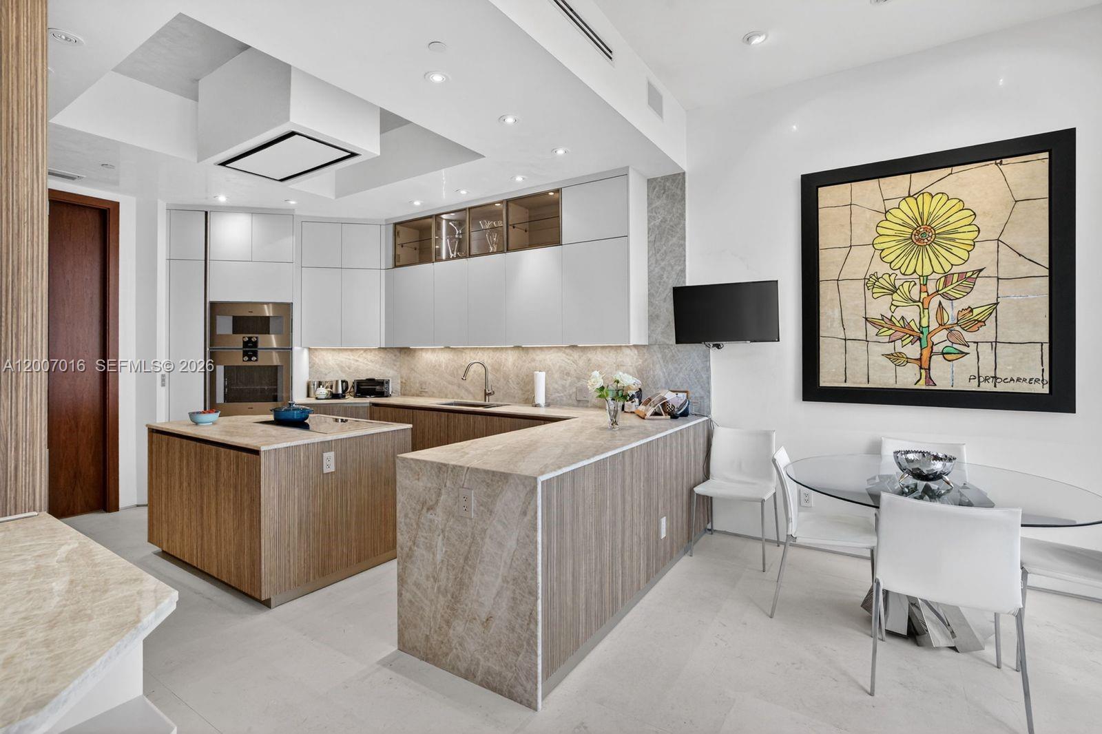 2600 Island Blvd #PH-1, Aventura FL 33160