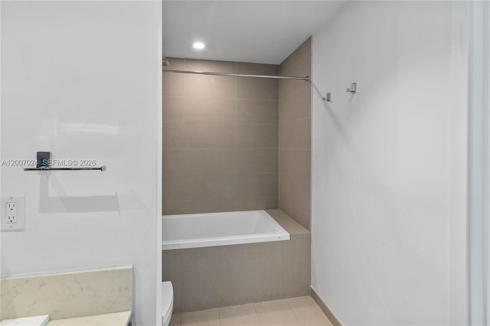1080 Brickell Ave #3502, Miami FL 33131