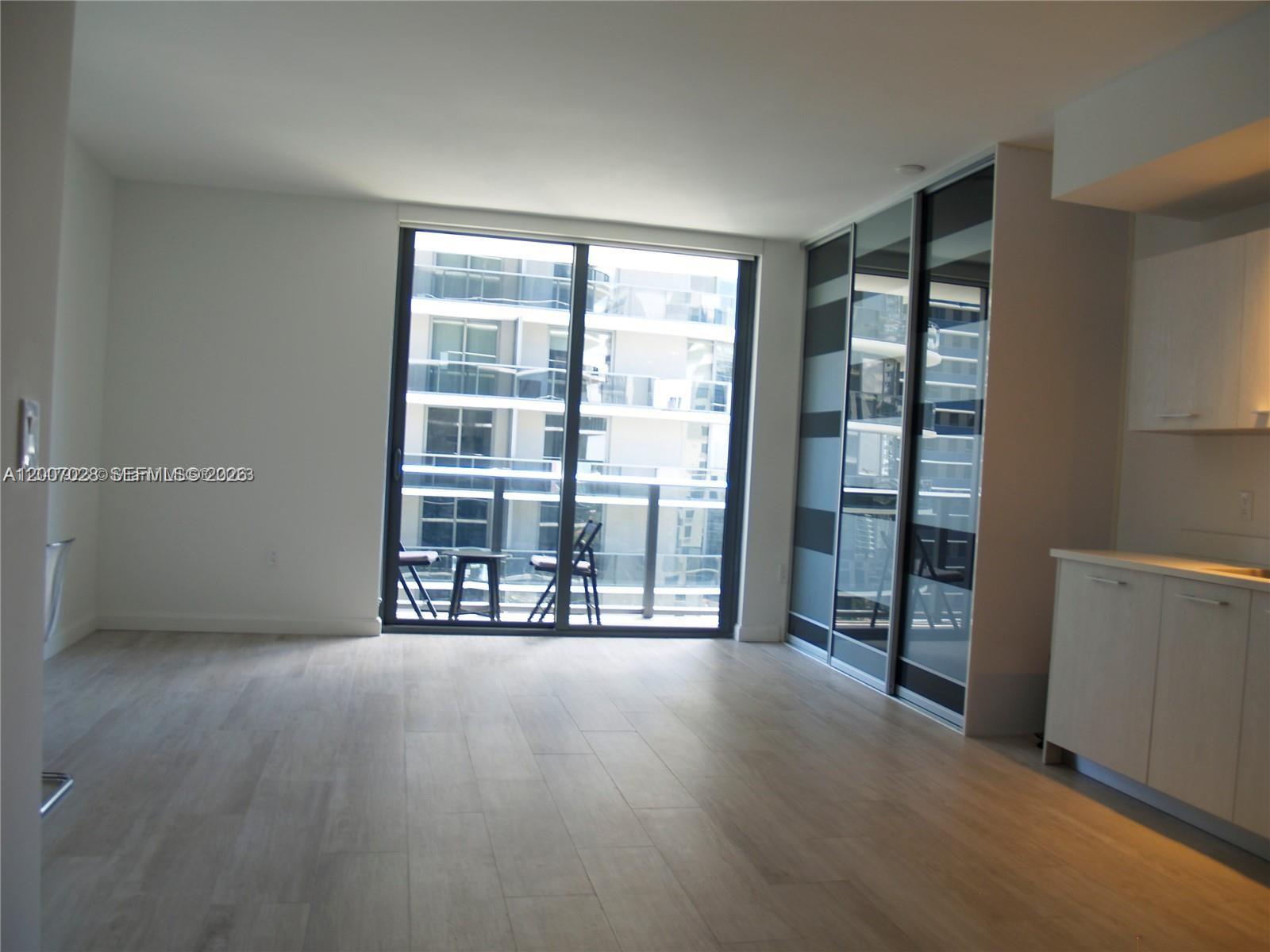 55 SW 9th St #2502, Miami FL 33130