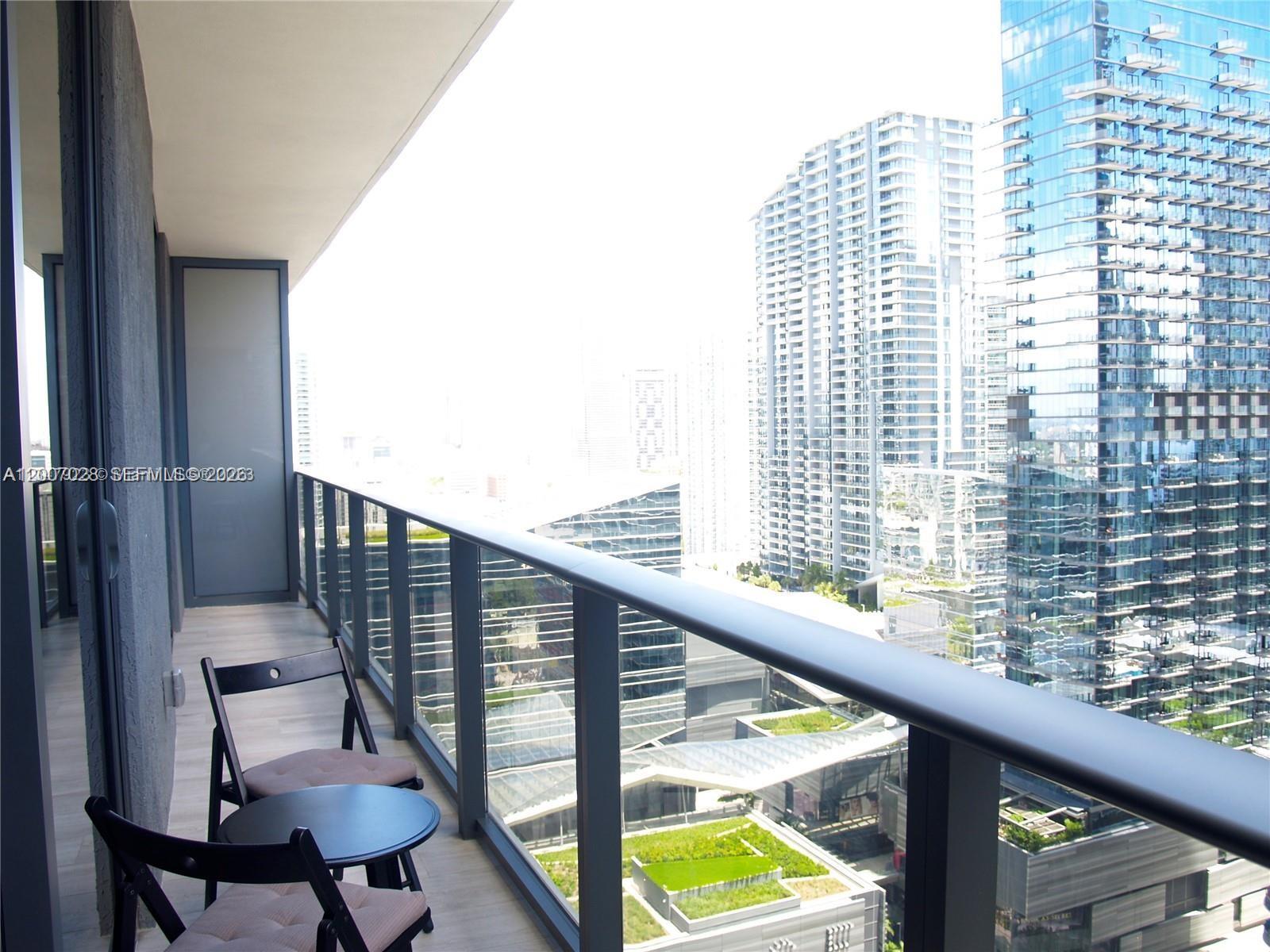 55 SW 9th St #2502, Miami FL 33130