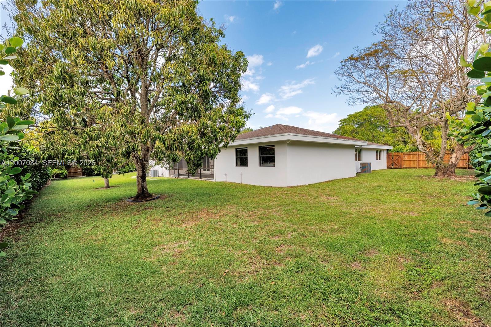 13540 SW 98th Ct, Miami FL 33176