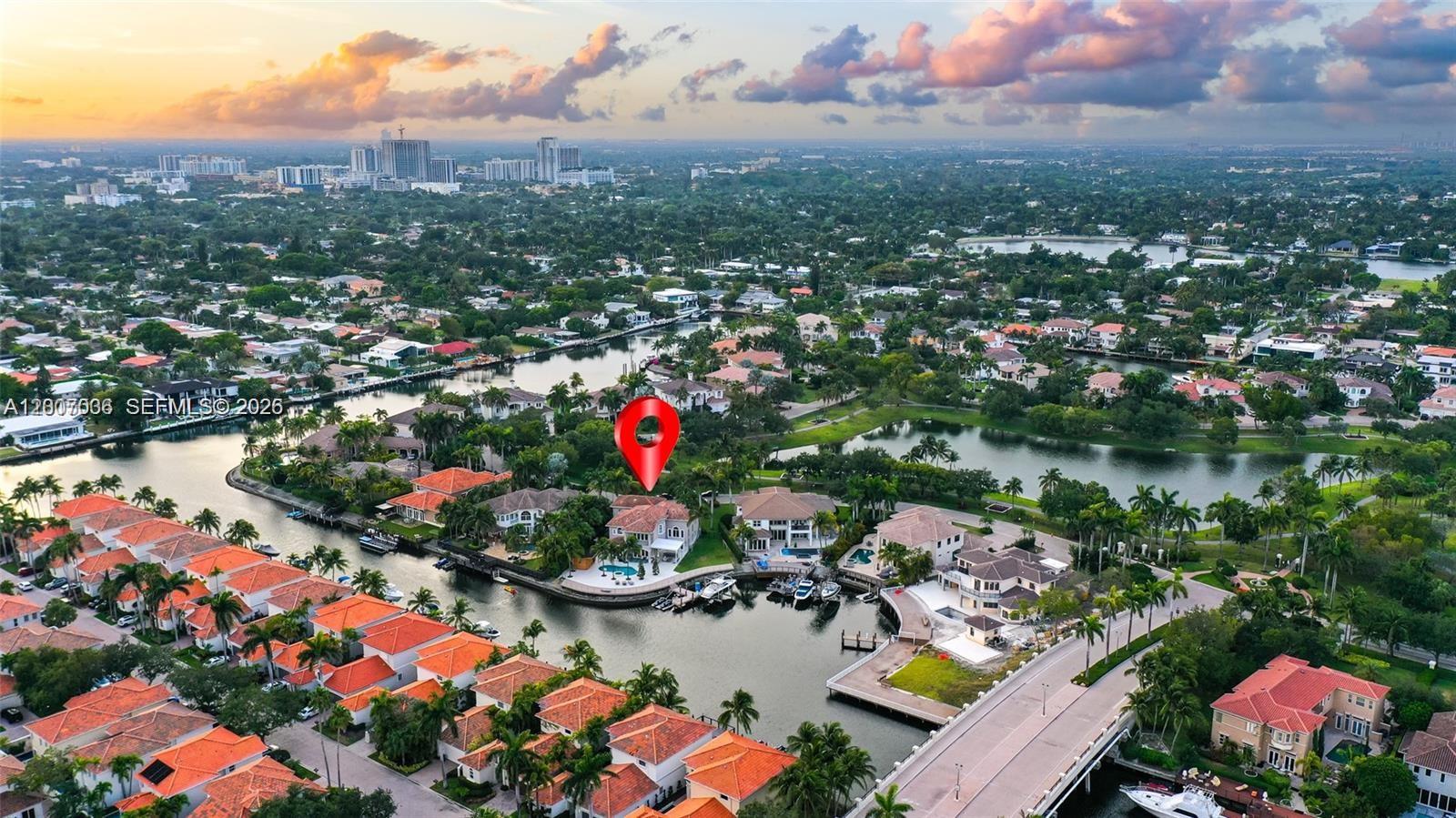 1260 Harbor Ct, Hollywood FL 33019