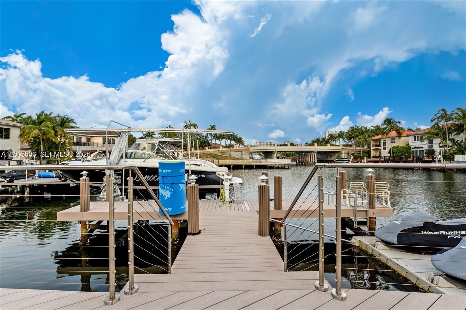 1260 Harbor Ct, Hollywood FL 33019