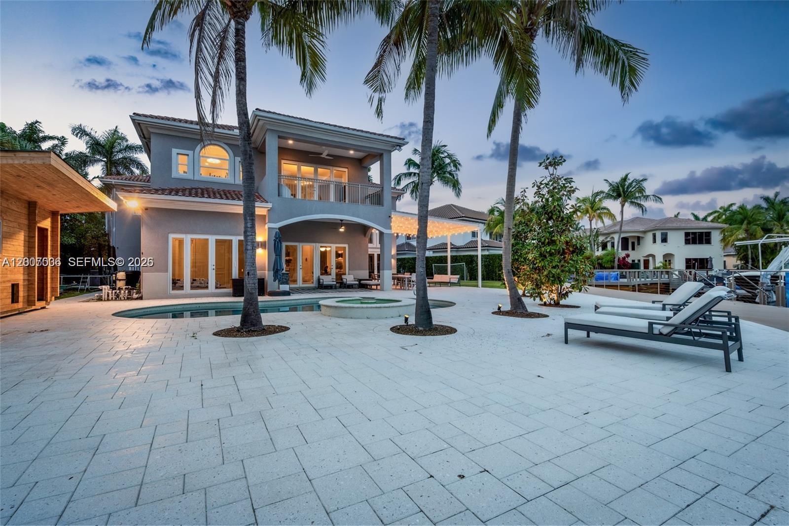 1260 Harbor Ct, Hollywood FL 33019