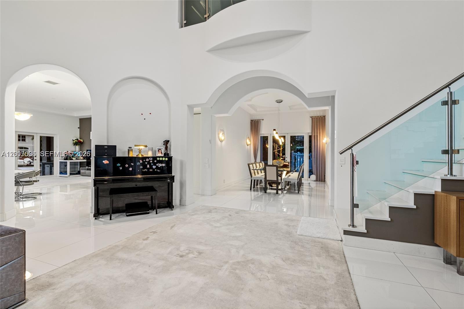1260 Harbor Ct, Hollywood FL 33019