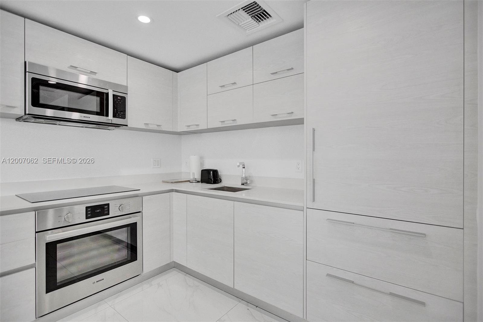 1300 S Miami Ave #1407, Miami FL 33130