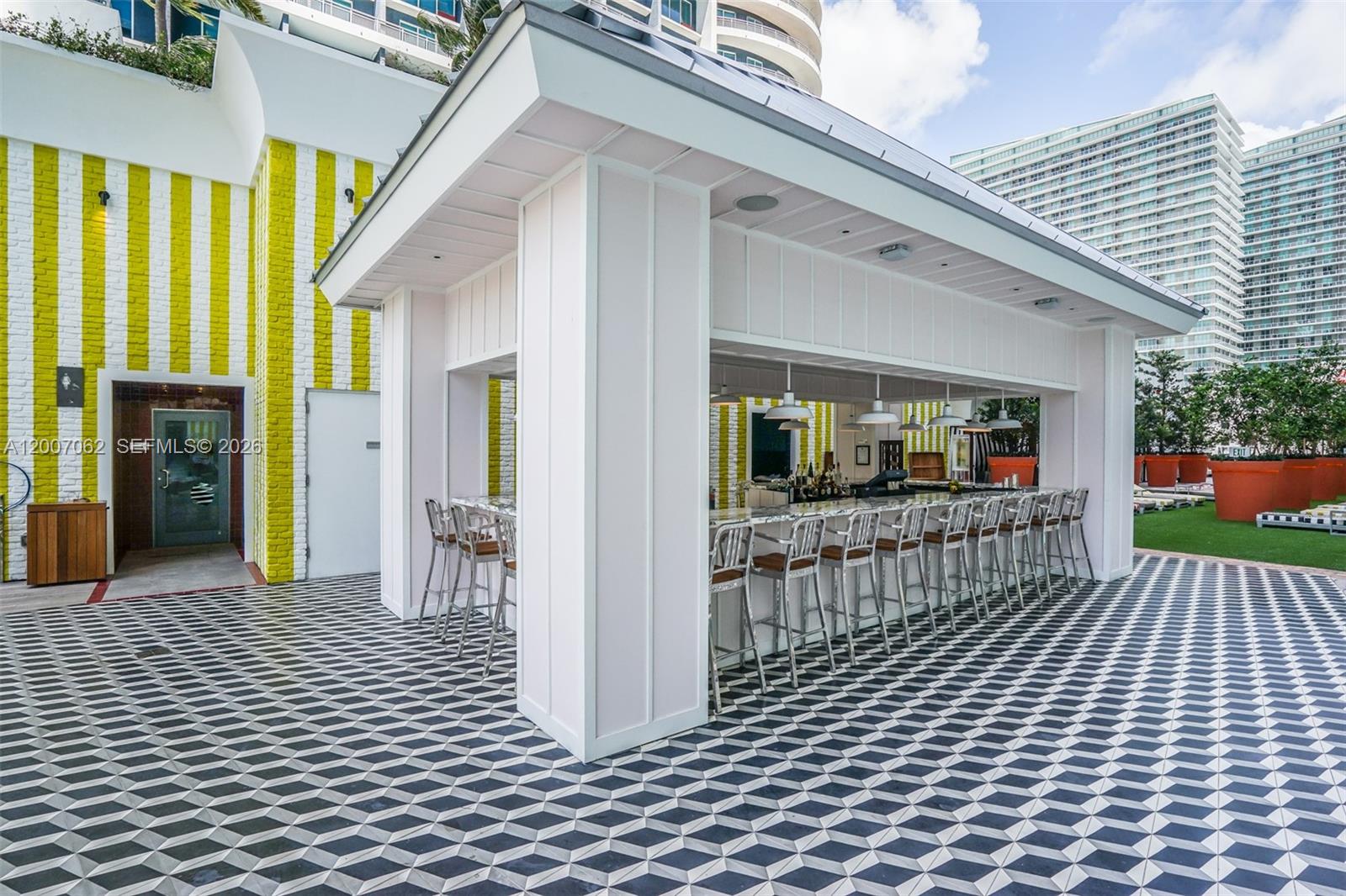 1300 S Miami Ave #1407, Miami FL 33130