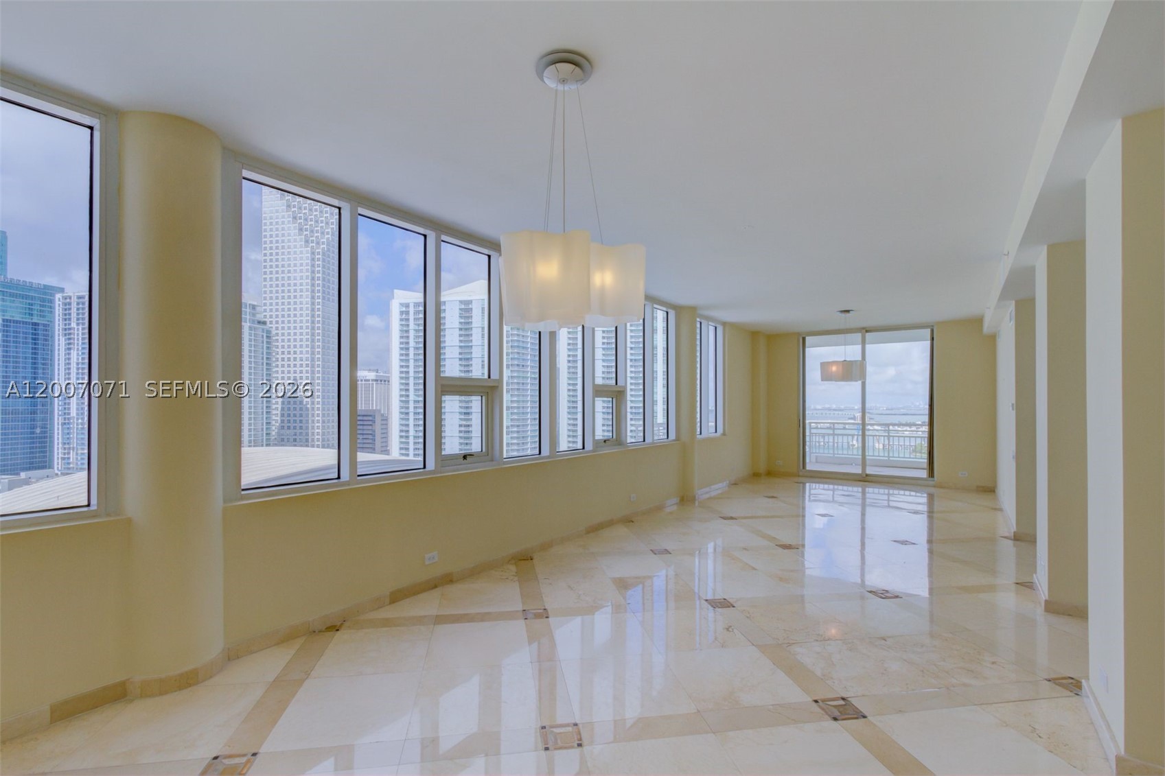 888 Brickell Key Dr #2802, Miami FL 33131
