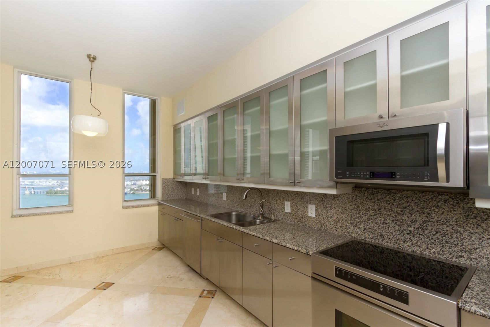 888 Brickell Key Dr #2802, Miami FL 33131