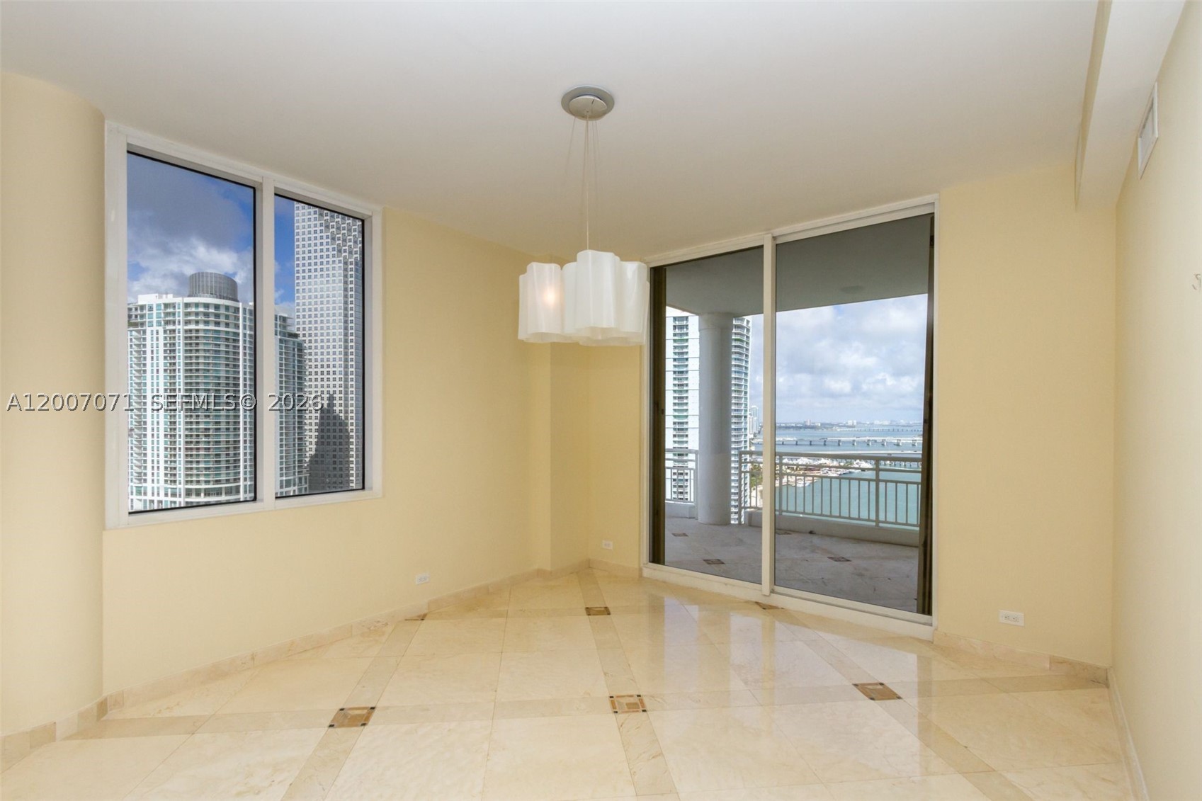 888 Brickell Key Dr #2802, Miami FL 33131