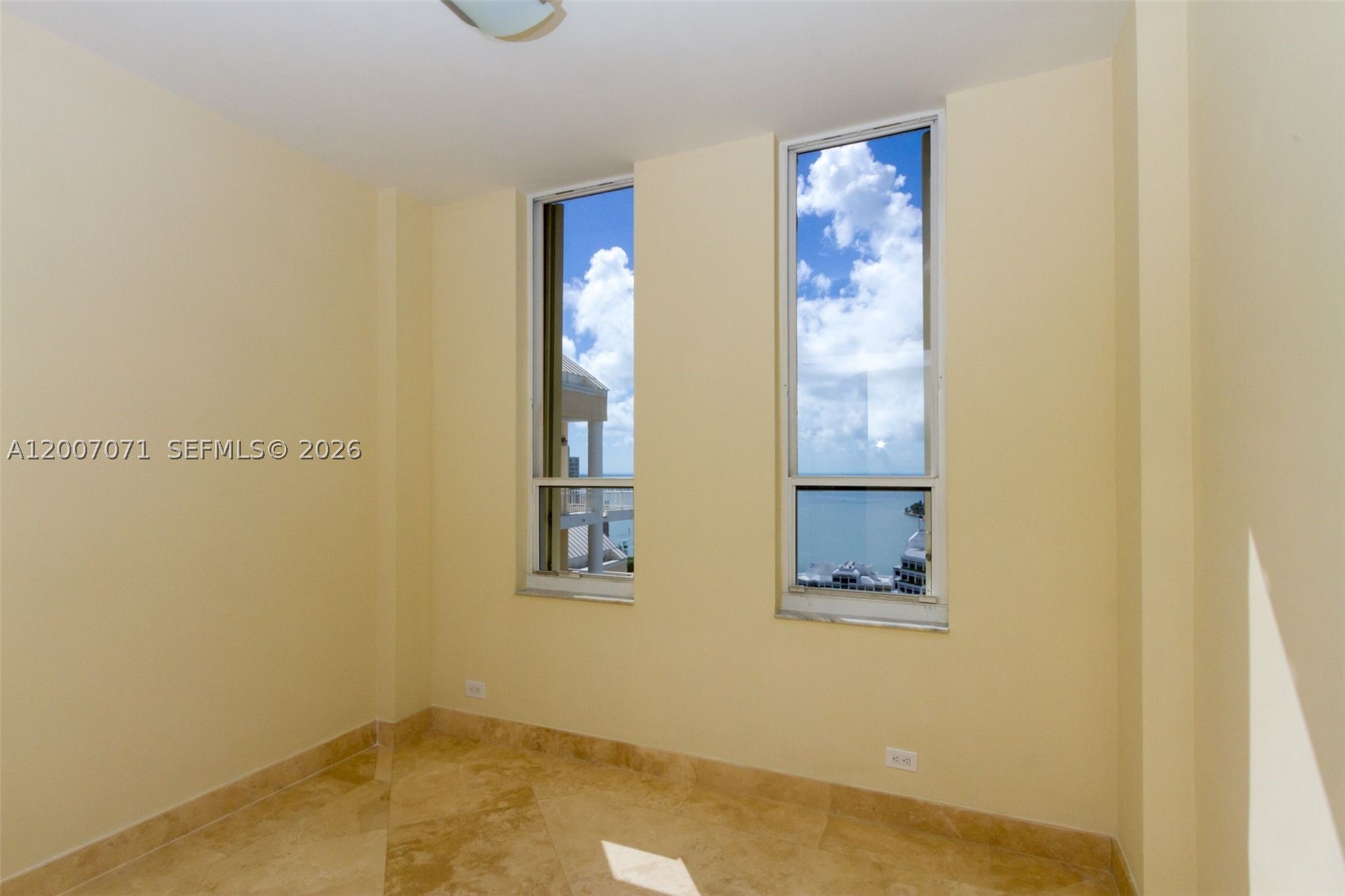 888 Brickell Key Dr #2802, Miami FL 33131
